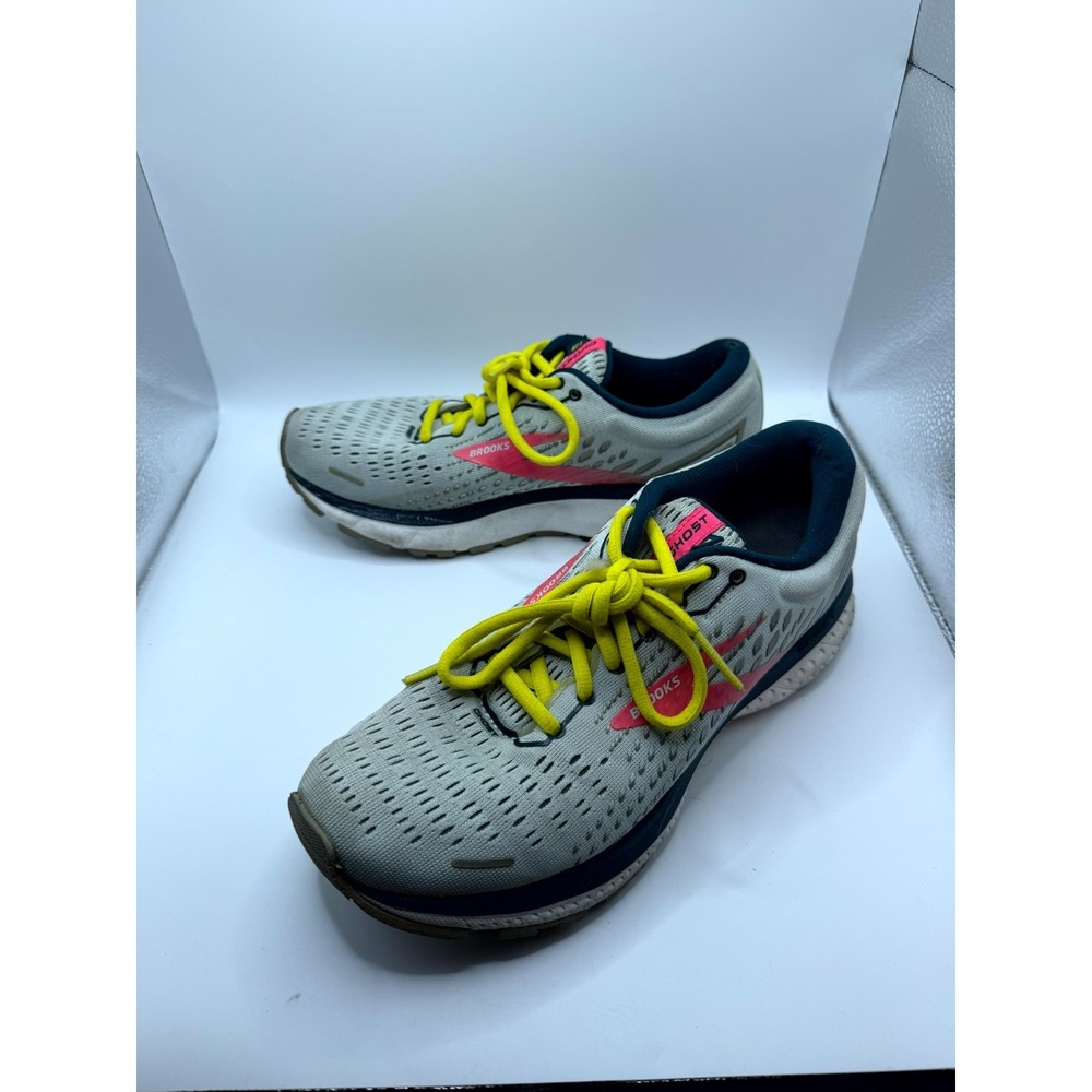 Brooks Ghost 13 1203381B154 Womens 8.5 B Sneaker Gray Mesh Lace Up Running Shoes
